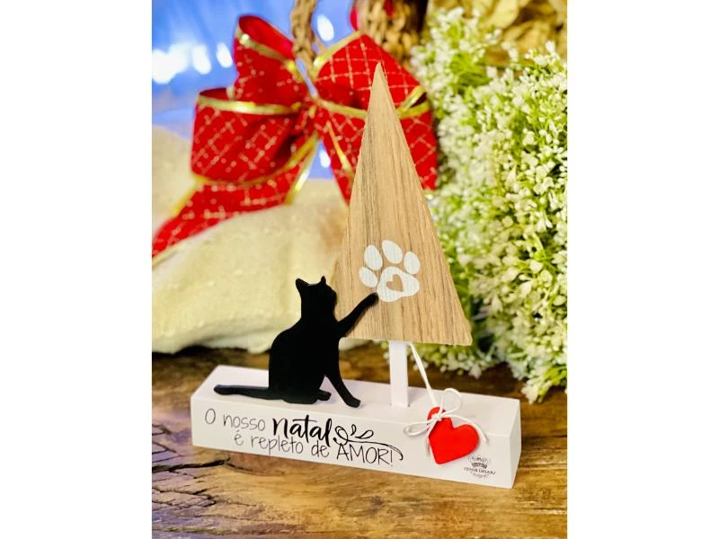 ENFEITE DE MESA PINHEIRO COM GATO O NOSSO NATAL...20X16X3,5