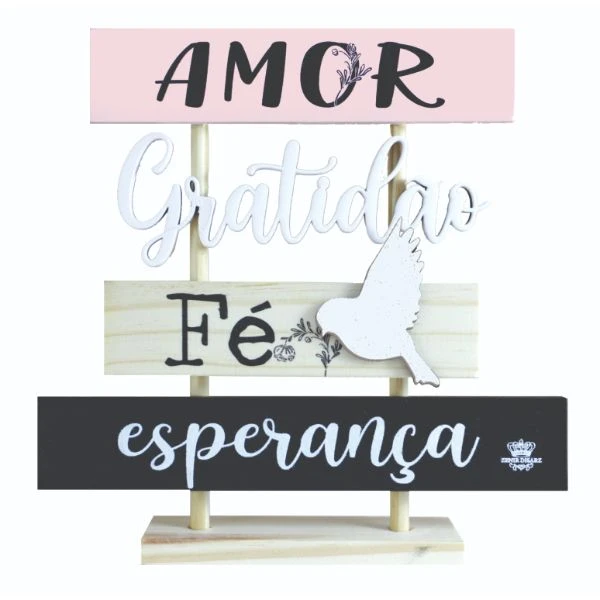 ENFEITE DE MESA COM PLAQUINHAS COM APLIQUE AMOR, GRATIDÃO(RECORTADO)...20X20