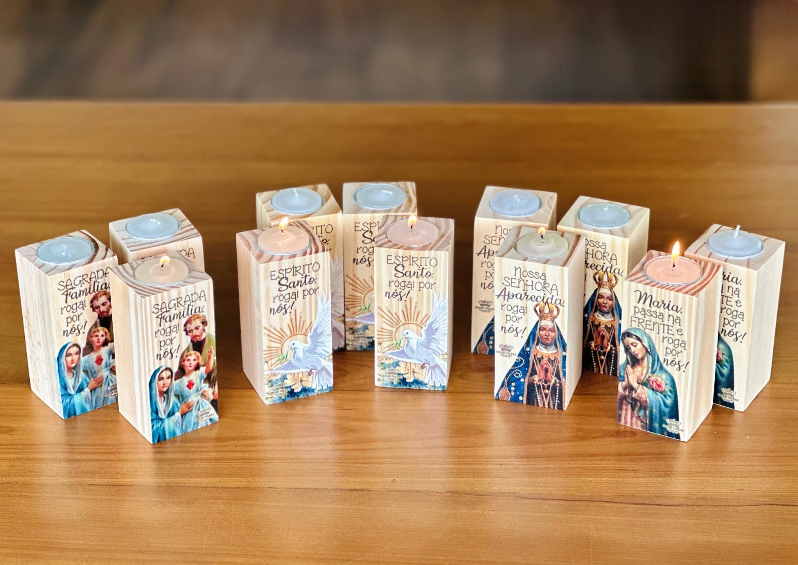 KIT COM 12 VELAS RELIGIOSAS 11X5X5